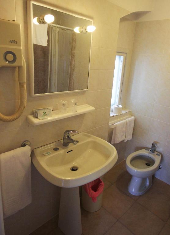 פורטה דיי מארמי Albergo Villa Gradita מראה חיצוני תמונה