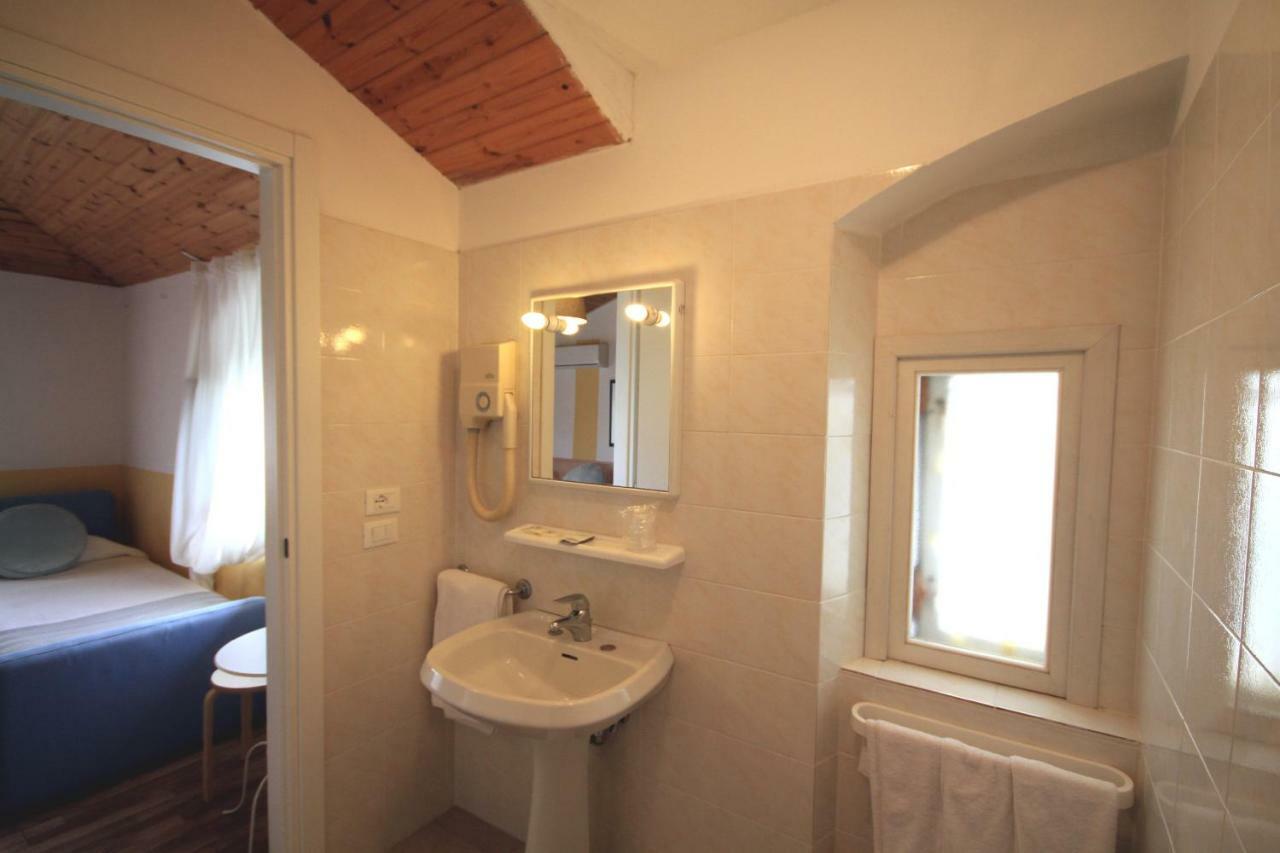 פורטה דיי מארמי Albergo Villa Gradita מראה חיצוני תמונה